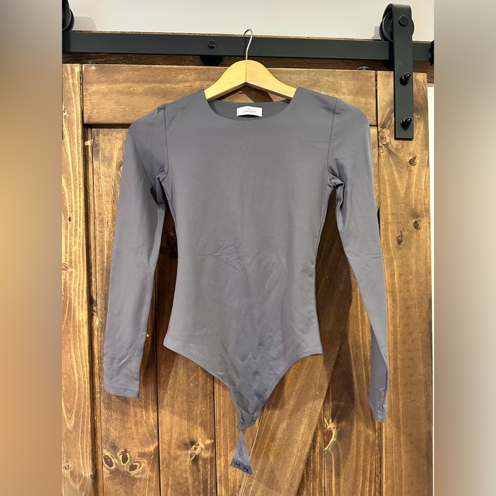 Aritzia longsleeve bodysuit